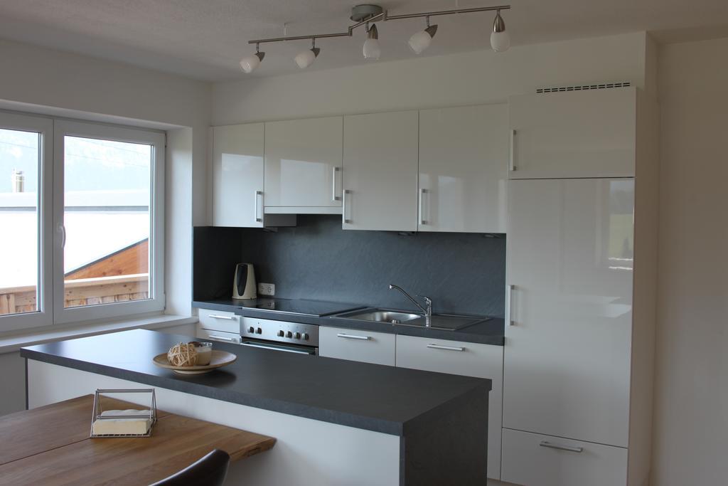 Apartment Am Birkenweg Oberndorf in Tirol Szoba fotó